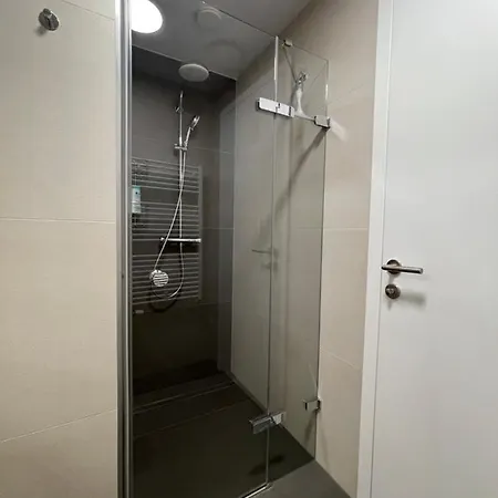 Sag Sky Park Free Parking And Wi-fi Apartmán *