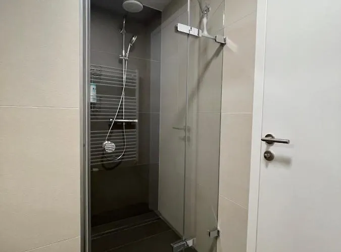 Sag Sky Park Free Parking And Wi-fi Apartament *