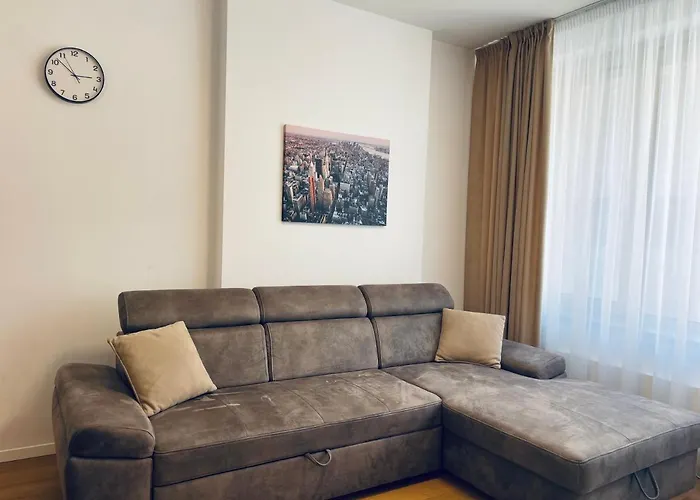 Sag Sky Park Free Parking And Wi-fi Апартаменты Братислава
